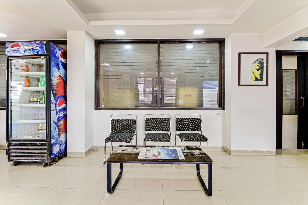 OYO 48418 Sai Pritam Hotel Nashik Bagian luar foto