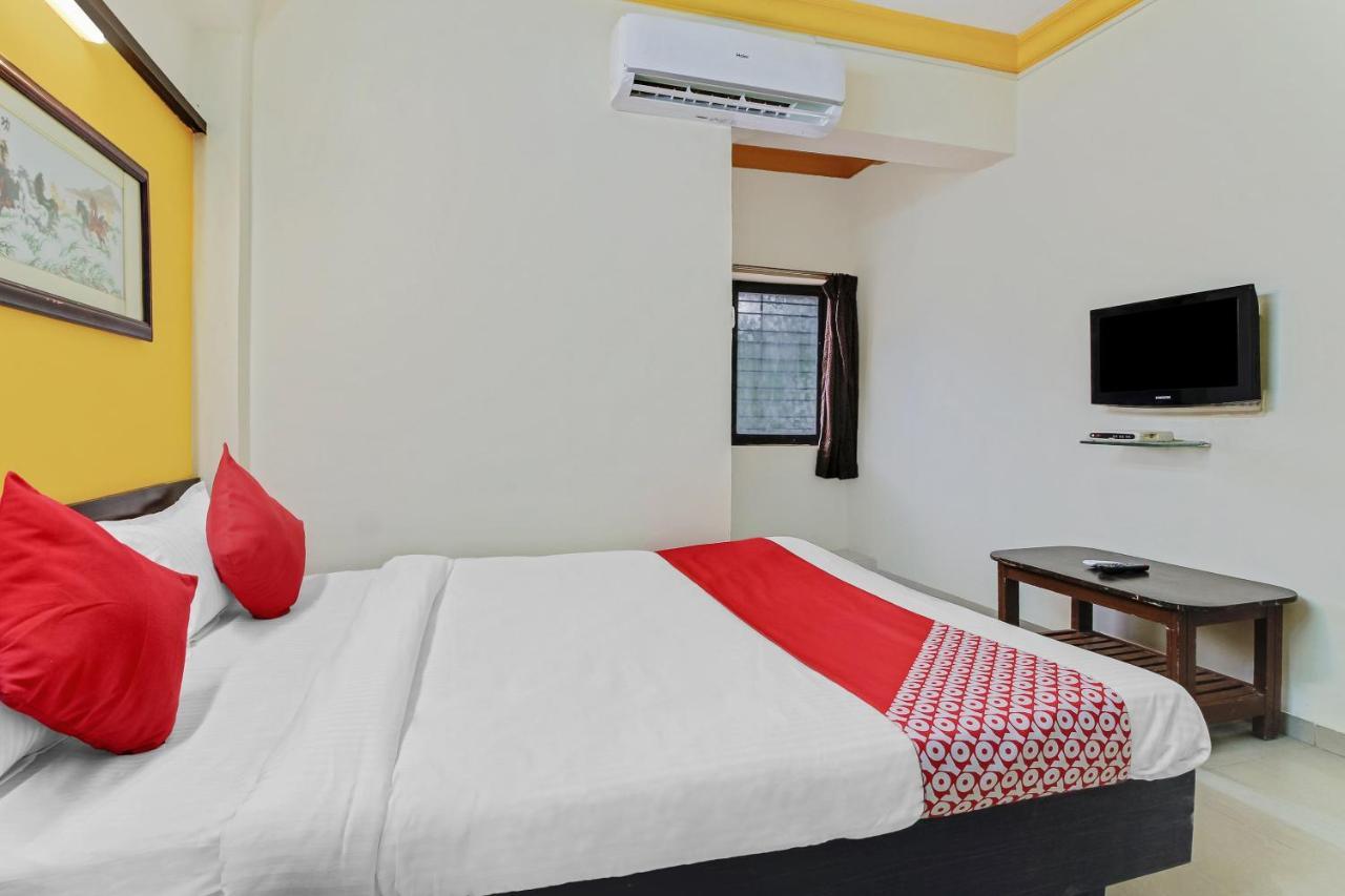 OYO 48418 Sai Pritam Hotel Nashik Bagian luar foto